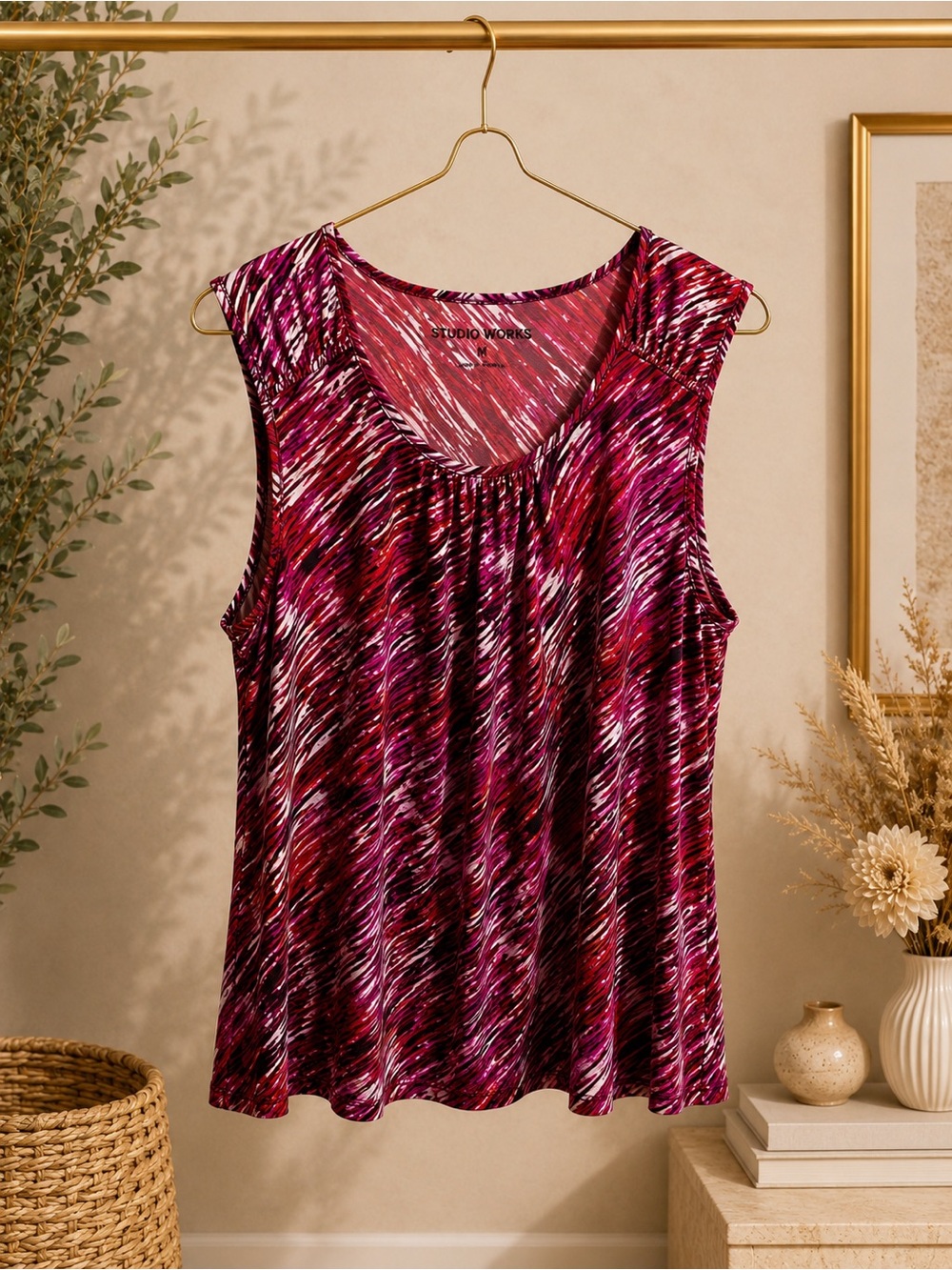 Studio Works Abstract Print Sleeveless Blouse Womens Medium Pink Red Stretch Top